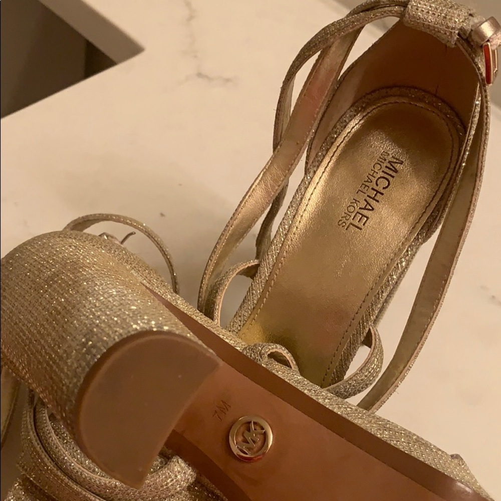 High heels - Picture 3 of 4